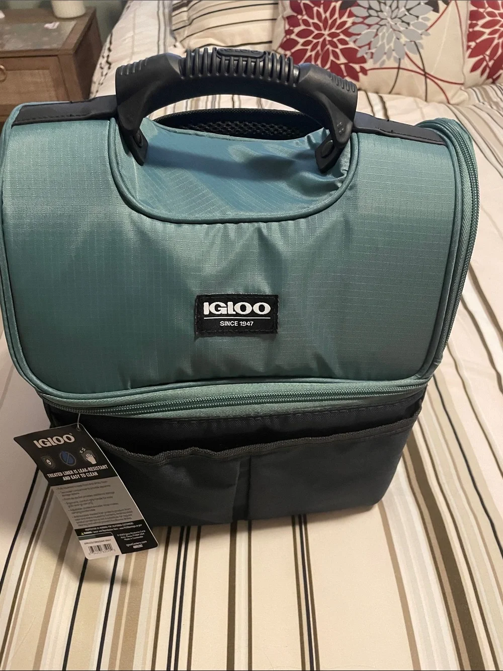 New Igloo Playmate Gripper 22 Can Cooler Bag Teal Green Black Insulated Box Bag